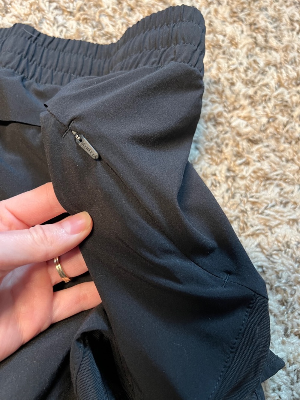 Athleta Mesh Racer Run Short 4” - Picture 4 of 6
